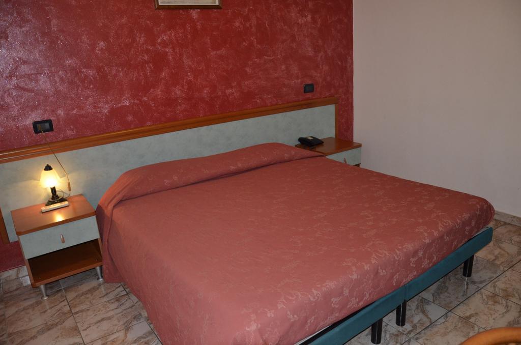 Hotel Formica Savignano sul Panaro Exterior photo